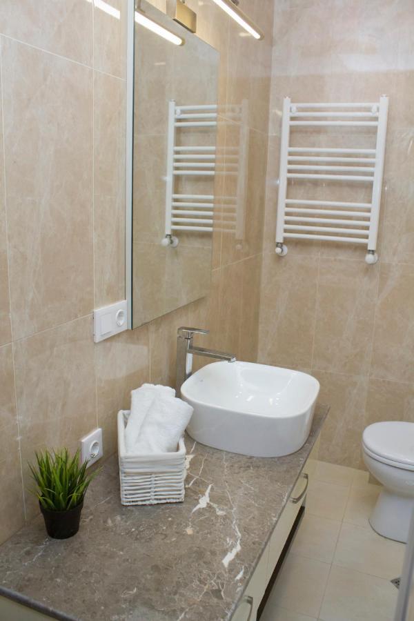 טביליסי Aura Sameba, Luxury Apartment מראה חיצוני תמונה