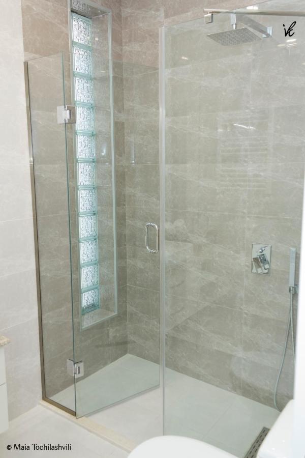 טביליסי Aura Sameba, Luxury Apartment מראה חיצוני תמונה