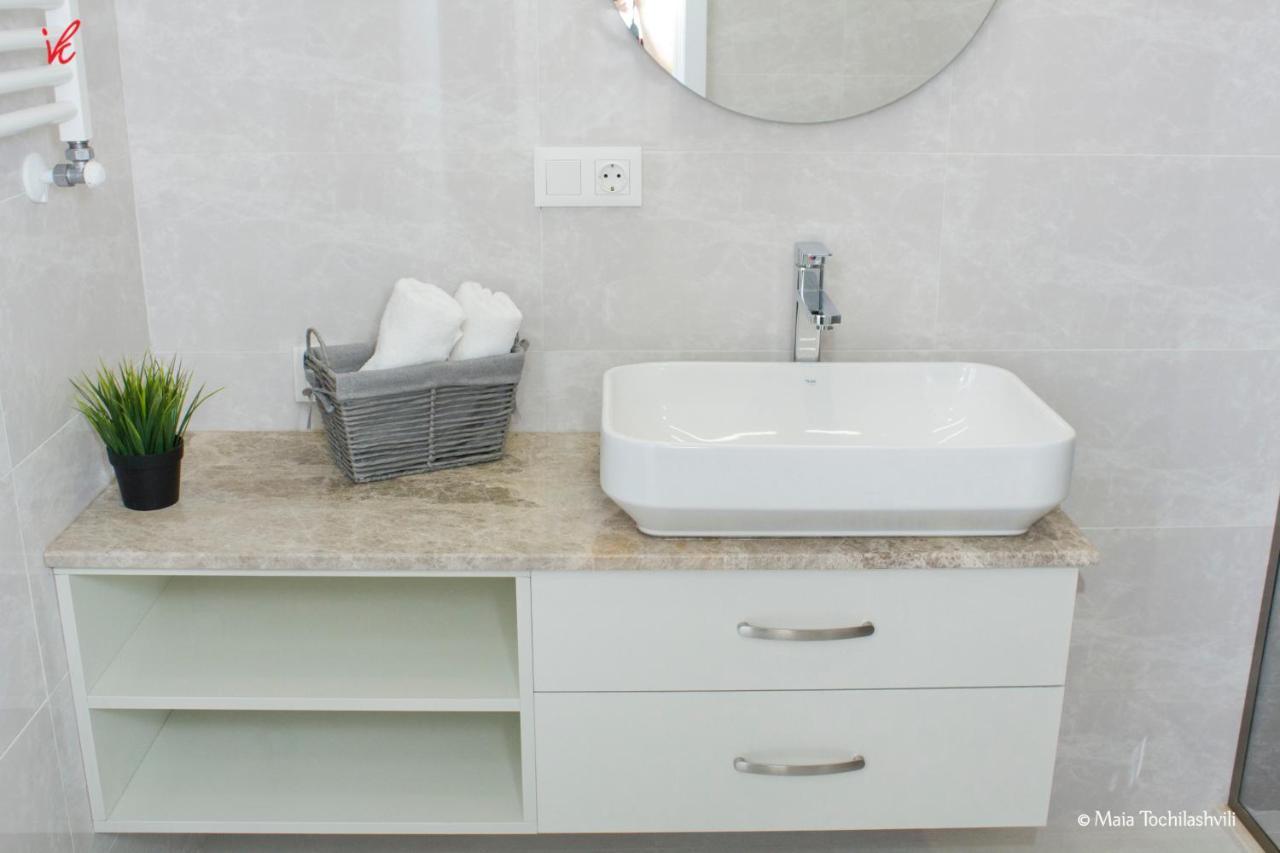 טביליסי Aura Sameba, Luxury Apartment מראה חיצוני תמונה